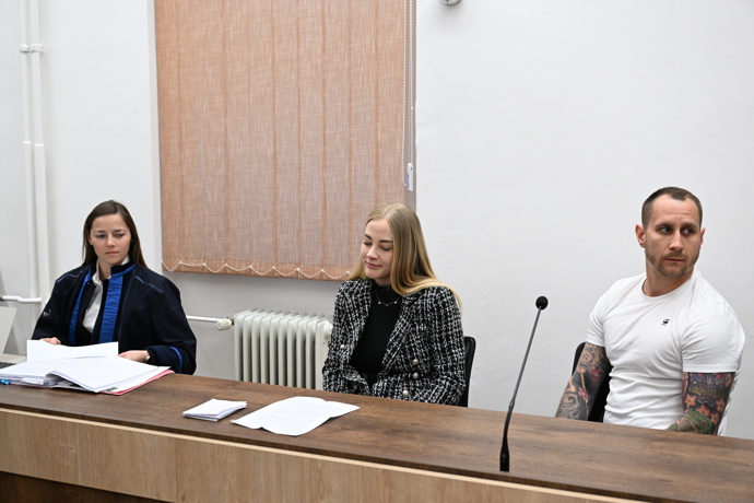 Erika Eliášová nedorazila.