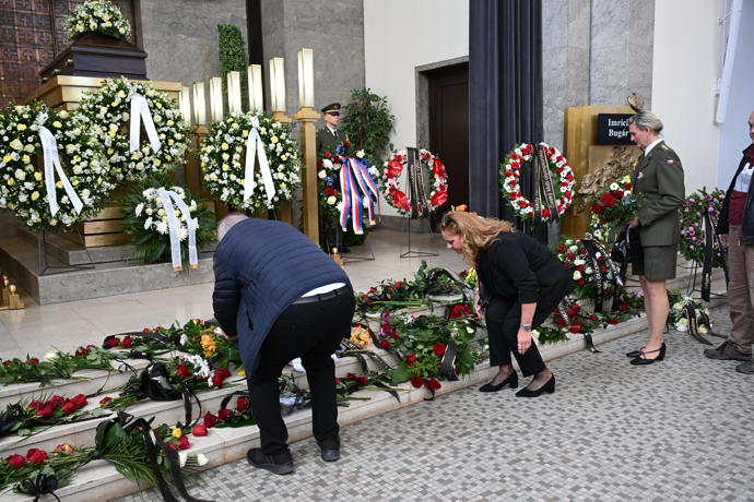 Poslední rozloučení s diskařem Imrichem Bugárem.