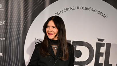 FOTO: Zpěvačka Anna K. dorazila celá v černém.