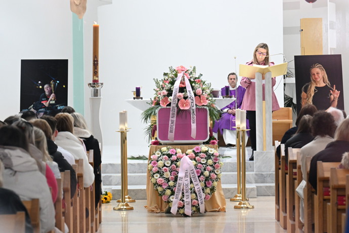 Pohřeb Dominiky Elischerové.