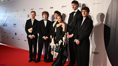 FOTO: Zpěvačka Marie April se svou kapelou.