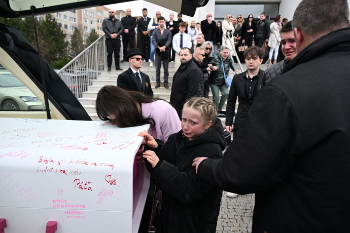 Poslední rozloučení s influencerkou Dominikou Elischerovou alias Mínou.