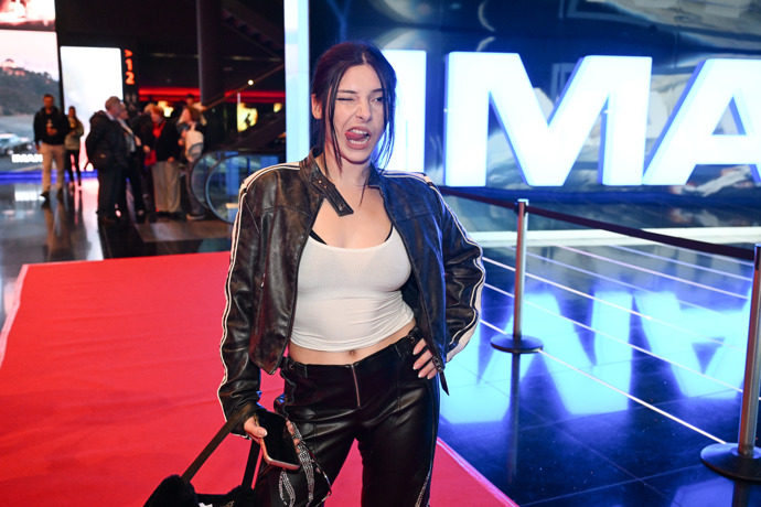 Zpěvačka Pam Rabbit.