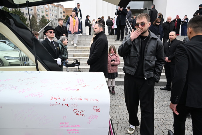 Vladimír Kadlec poslal pusu. 