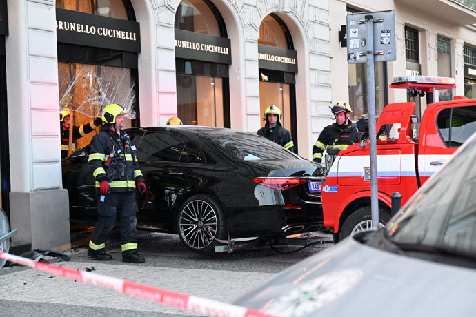 Podle mluvčího policie nebyla zjištěna u řidičky žádná přítomnost alkoholu ani drog.