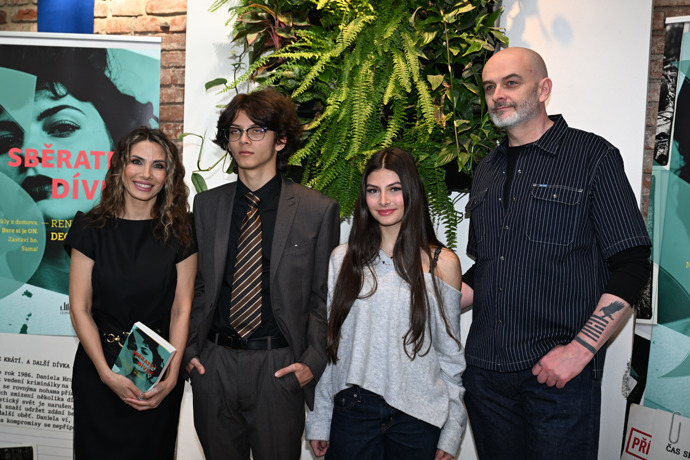 Eva Decastelo s dětmi dorazila podpořit svého ex manžela Reného Decastela. 