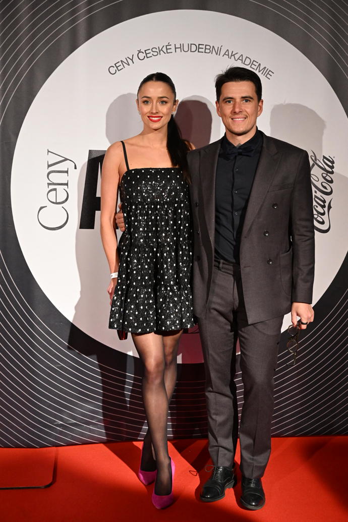 Jakub Kotek a jeho krásná manželka. 