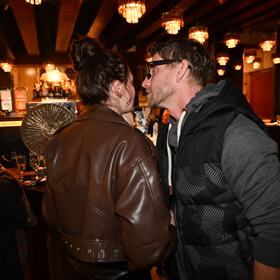 Jaromír Nosek dorazil na premiéru dokumentu Derecidiva se svou partnerkou.