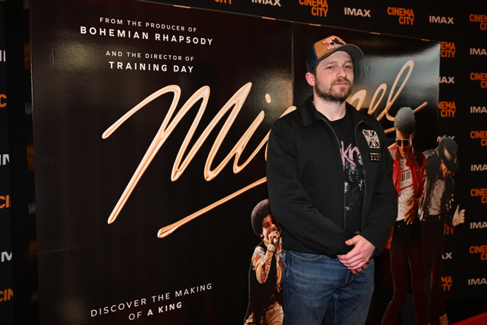 Filip František Červenka na premiéře filmu Michael. 