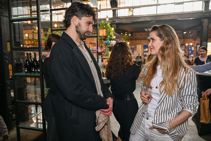 Jana Bernášková a Šimon Bilina na křtu knihy Sběratel dívek.