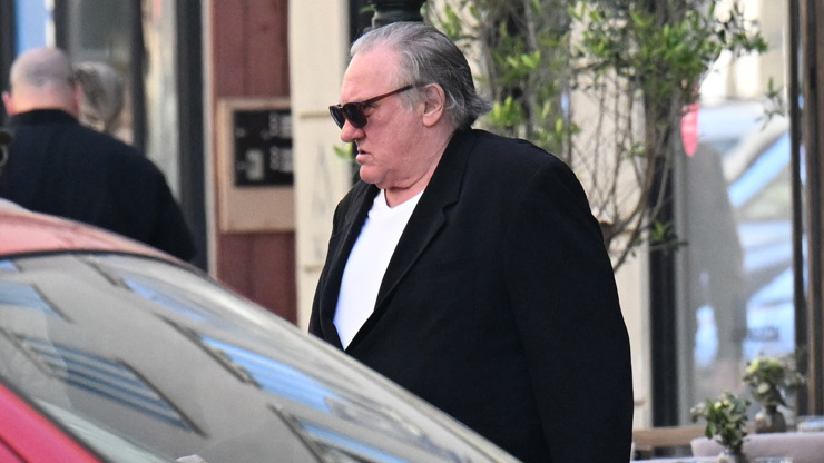 Gérard Depardieu je v Praze.