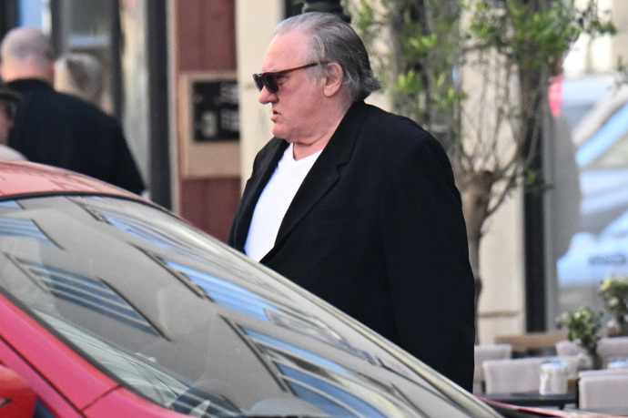 Gérard Depardieu je v Praze.