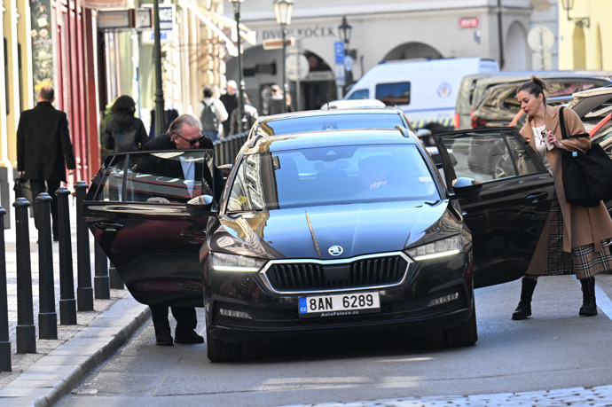 Gérard Depardieu je v Praze.