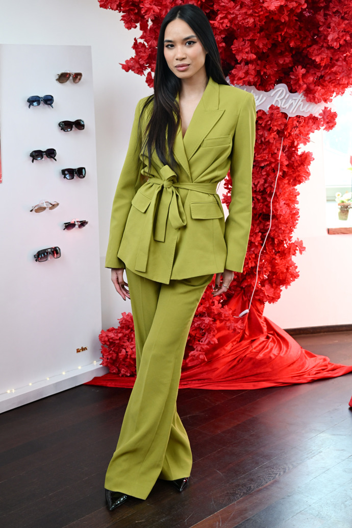 Sarah Vu to velmi slušelo.