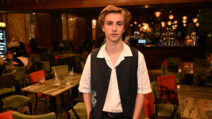 Maximilián Dolanský na premiéře filmu Říkej mi Lars. 