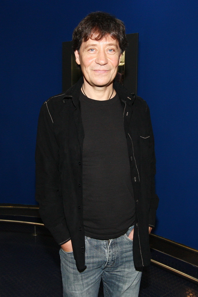 Pavel Kříž postupně přešel z romantických rolí do úloh záporáků.