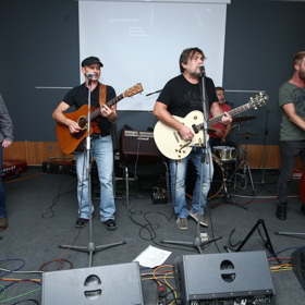 Roman Horký a kapela Kamelot.