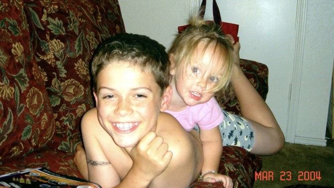 Paris Bennett a jeho sestra Ella