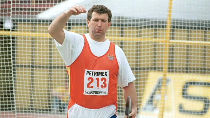 Zemřel Imrich Bugár.