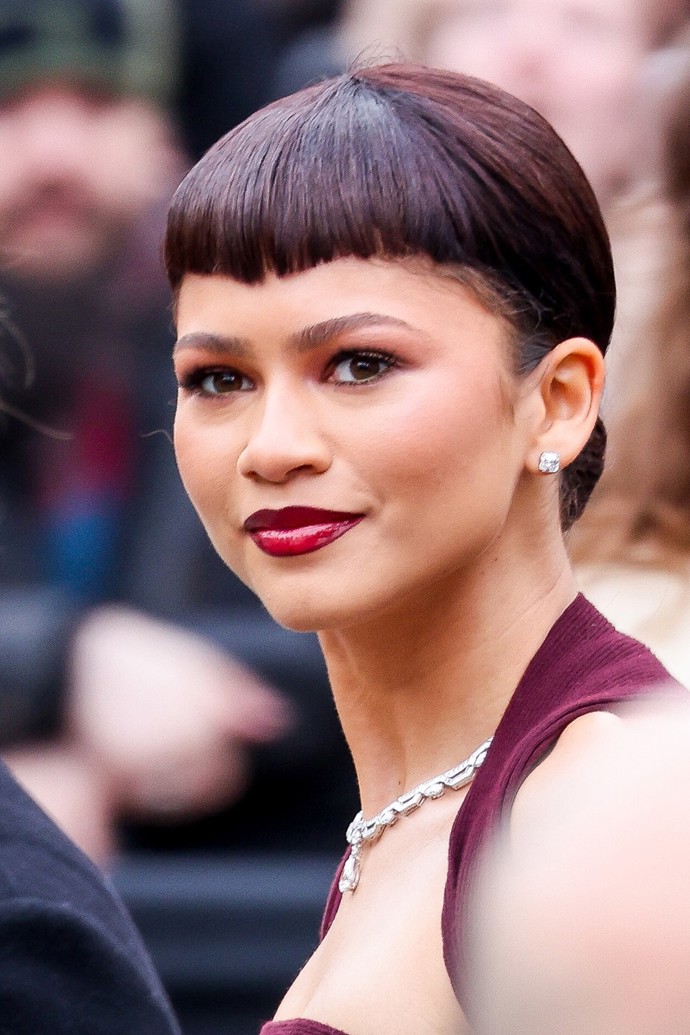 Kontroverzní a nepříliš lichotivý účes si vyzkoušela i herečka a zpěvačka Zendaya.