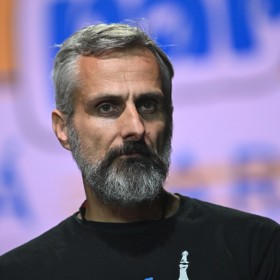 Otakar Foltýn randí s Katerinou Demetrashvili. 