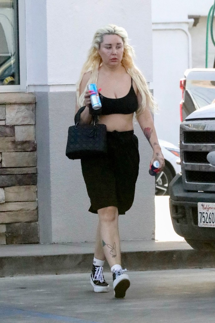 Amanda Bynes začátkem roku 2026 viditelně zhubla.