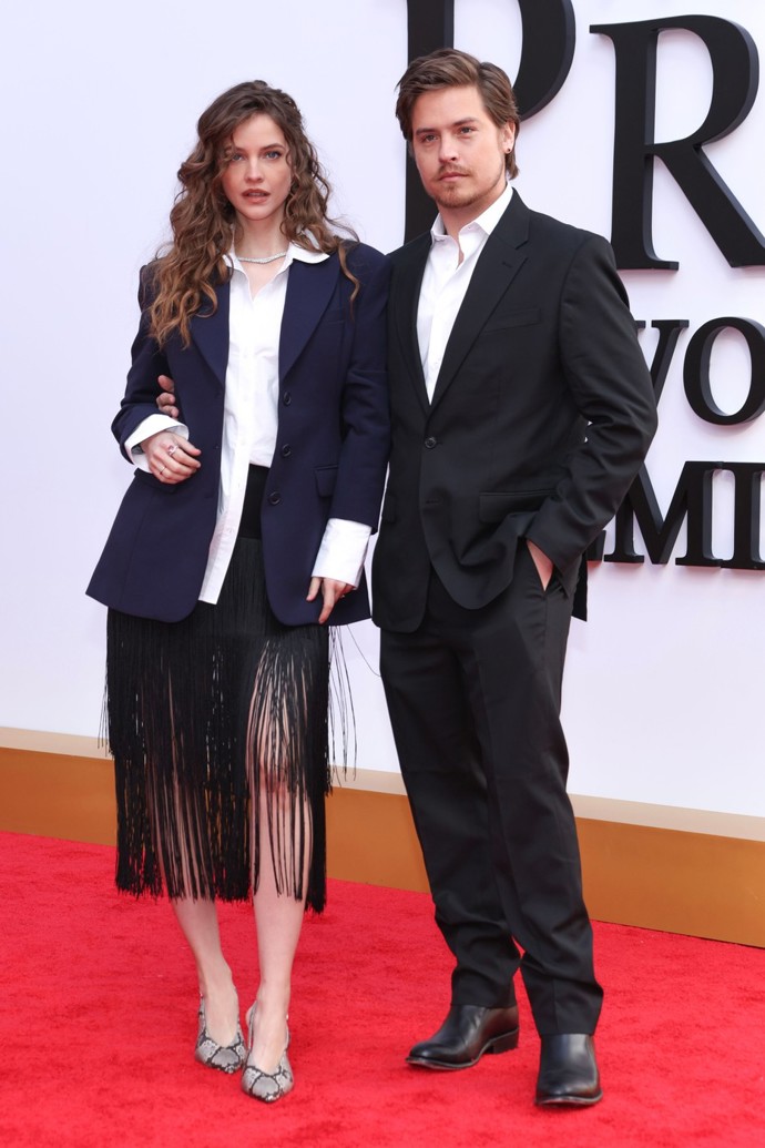 Světovou premiéru filmu Ďábel nosí Pradu si nenechala ujít modelka Barbara Palvin s manželem Dylanem Sprousem.