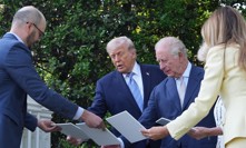 Trapas Donalda Trumpa při setkání s britským králem: Americký prezident hrubě porušil protokol 