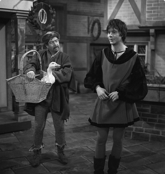 snímek z pohádky Sedmipírek (Oldřich Vlach, Antonín Navrátil)