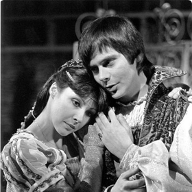 snímek z pohádky Sedmipírek  (Dáda Patrasová, Antonín Navrátil)