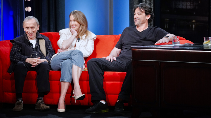 Kraus se z ní snažil vypáčit, jak to má teď s muži.