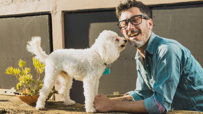 Příběhy o životě: Přítelkyně mě opustila a zanechala mi svého zablešeného psa. Nakonec mi tím přihrála novou lásku