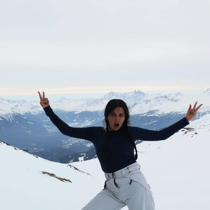 Luciana Tomášová působí jako neřízená střela.