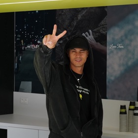 Slovenský hudební producent, DJ, podnikatel a zakladatel labelu F*CK THEM Michal Novotný alias Yaksha.