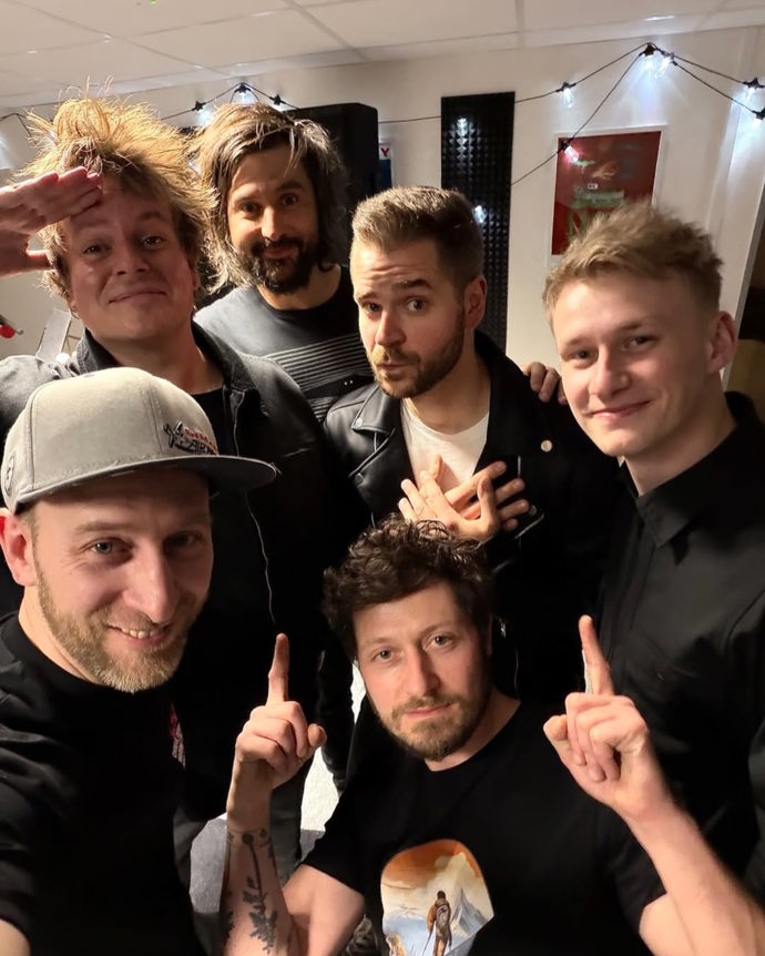 Pánové si novou sestavu své kapely UDG užívají.