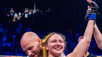 FOTO: Pavol Neruda předal pás Lucii Szabové.