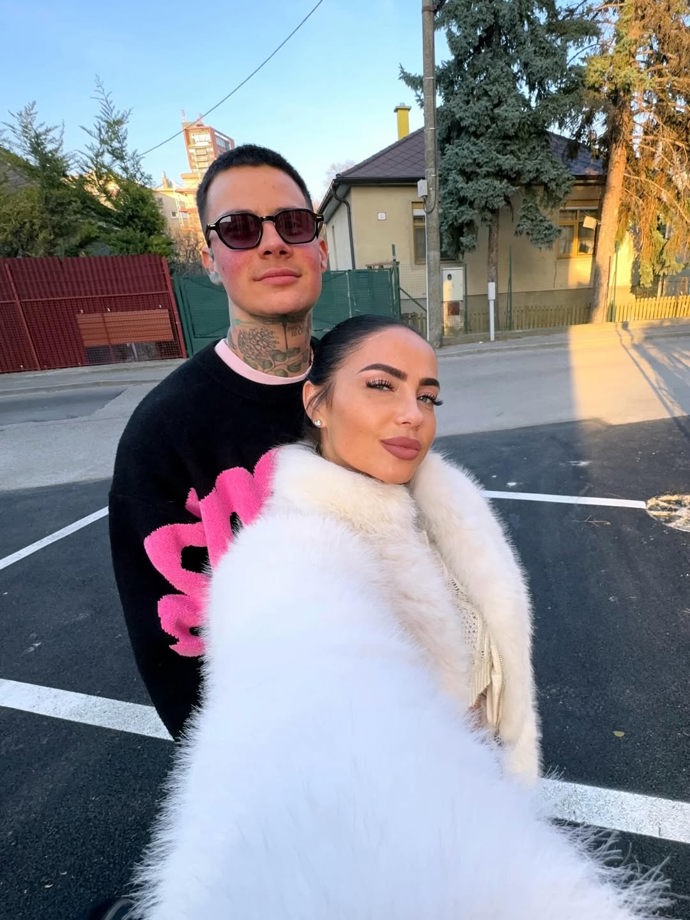 Nikolas Němec s přítelkyní.