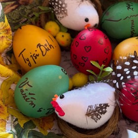 Roman Holý zveřejnil kraslice od Terezy Černochové.