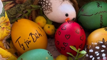 FOTO: Roman Holý zveřejnil kraslice od Terezy Černochové.