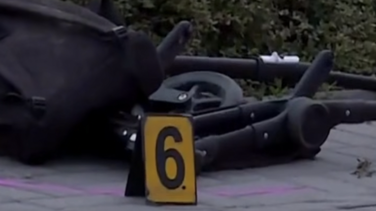 Muž srazil ženu s kočárkem. 