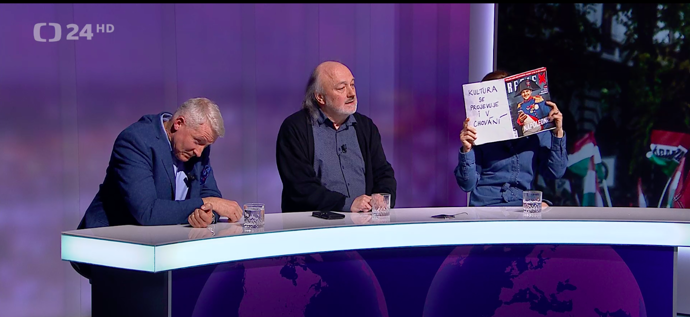 Zuzana Zlatohlávková v pořadu Události, komentáře.