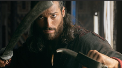 FOTO: Can Yaman v roli Sandokana.
