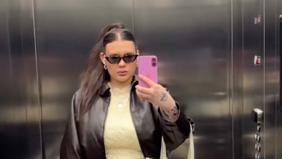 FOTO: Cesta do šestého patra znamenala pro mladou influencerku doslova čtvrthodinové peklo.
