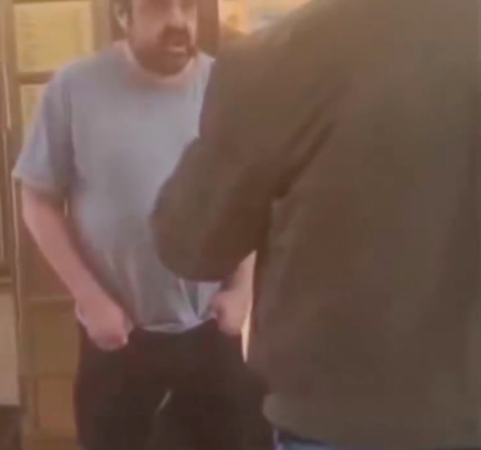 Pavel Novotný byl napaden.