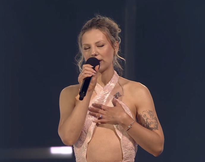 Na pódiu se Lenny svěřila, že Lenka Filipová pro ni byla vždycky především skvělou mámou.