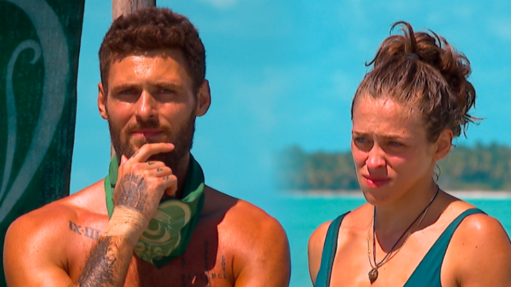 Survivorem otřásla obří zrada. Sára vrazila Trabovi kudlu do zad, holky si ho namazaly na chleba