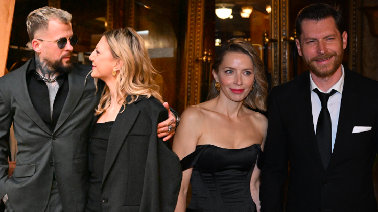 Zamilovaní snoubenci i usměvavý Švehlík po boku krásné manželky: Hvězdné páry na premiéře 