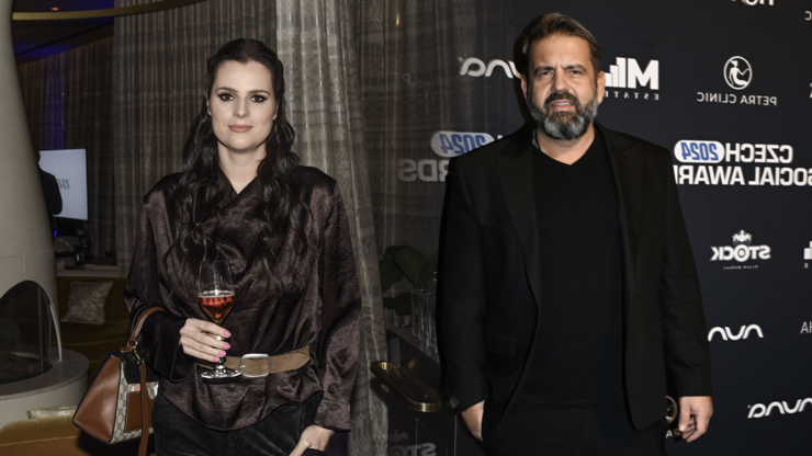 Třaskavá dohra skandálu Ornelly a slavného šéfkuchaře: Žárlivé scény a tlak na Koktu