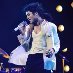 Synovec Jaafar je od něj ve filmu prakticky k nerozeznání.