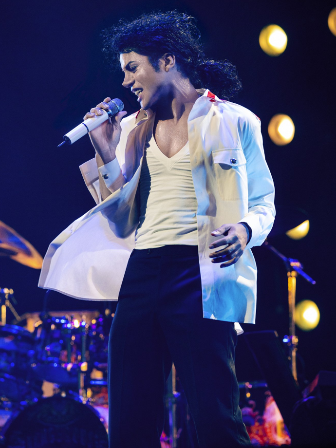 Synovec Jaafar je od něj ve filmu prakticky k nerozeznání.